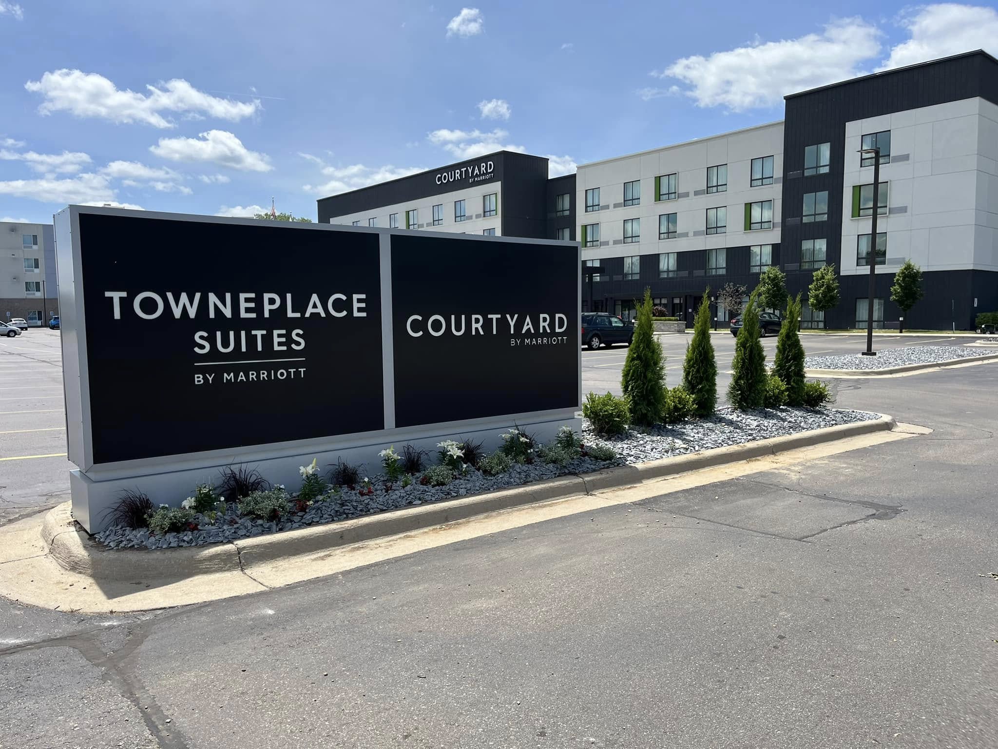 Courtyard by Marriott Landscape